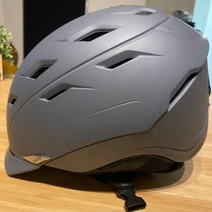 Smith ski/snowboard helmet